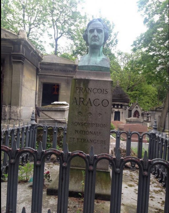 Franois Arago repose au Pre Lachaise ....