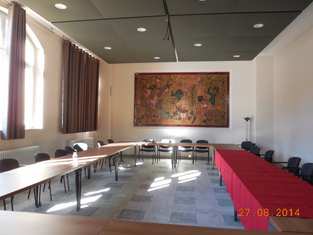 2014-Arago rénové pour la rentrée  L'ancien "parloir" devenu salle du Conseil d'Administration. : 1409212647.arago.2014.08.27.15.jpg