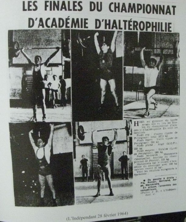 Plusieurs athlètes en 1964 au gymnase d'Arago