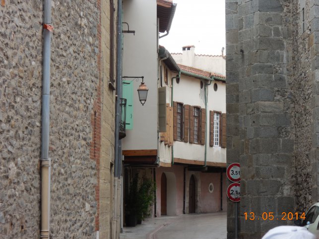 2014 - Vinça Les vieilles maisons de la Gran\'Rue (carrer major) : 1400075165.dscn0743.jpg