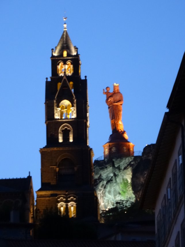 Y. Amouroux et Le Puy" Le clocher : 1466181937.g50.20160608.le.puy.en.velay.sortie.aaa.dsc02763.jpg