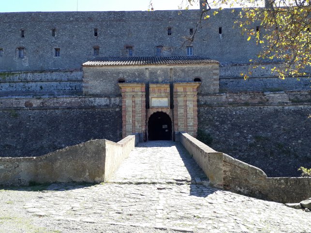 2017 - Le Perthus Fort Bellegarde : 1507801299.1.l.entree.jpg