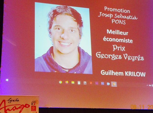 Bac 2019 Meilleur économiste (Prix jacques Veyrès) : 1573295288.dsc01963.19.jpg