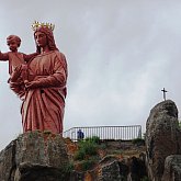 Notre Dame de France sur le rocher Corneille