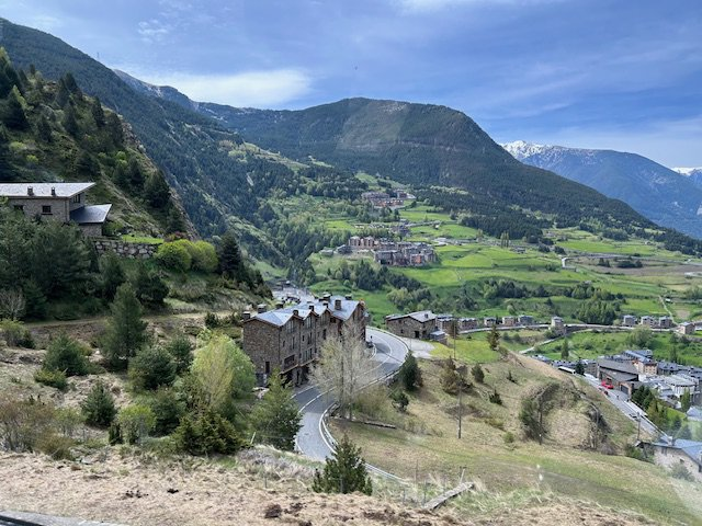 Screenshot 2026 07 09 at 18 19 35 la vallee de Canillo . vue d en haut 2024 05 ANDORRE 2024 05 ANDORRE Amicale des Anciens eleves du lycee Arago de Perpignan AAA